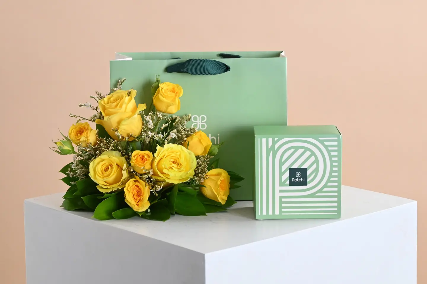 باتشي مع ورد اصفر