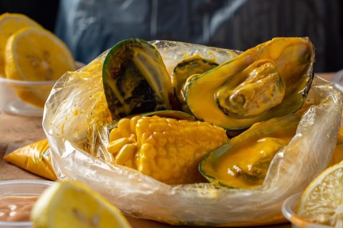 Mussels With Cheese Sauce