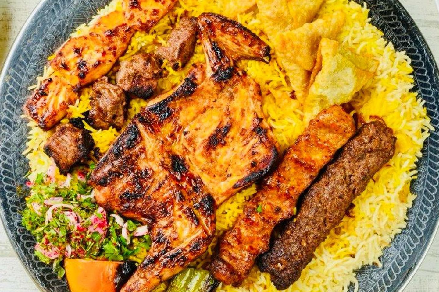 عرض صينية مشويات وسط