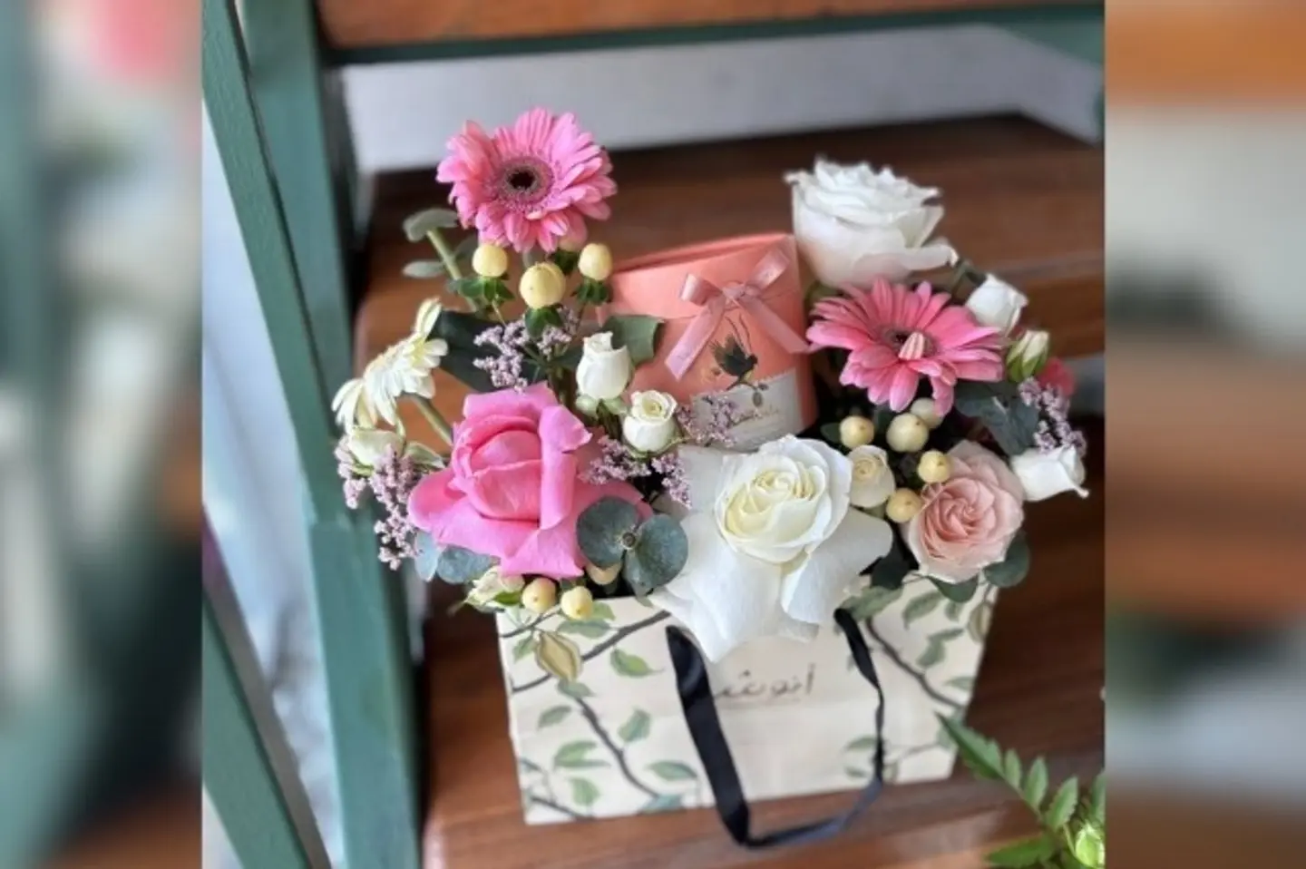 ورد مع شوكولاتة أنوش ٤