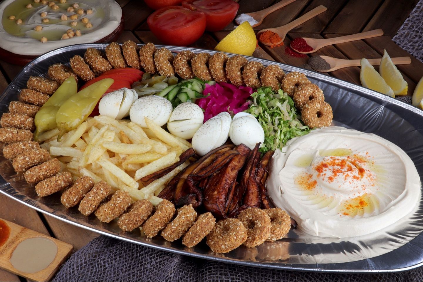 صحن فلافل عائلي