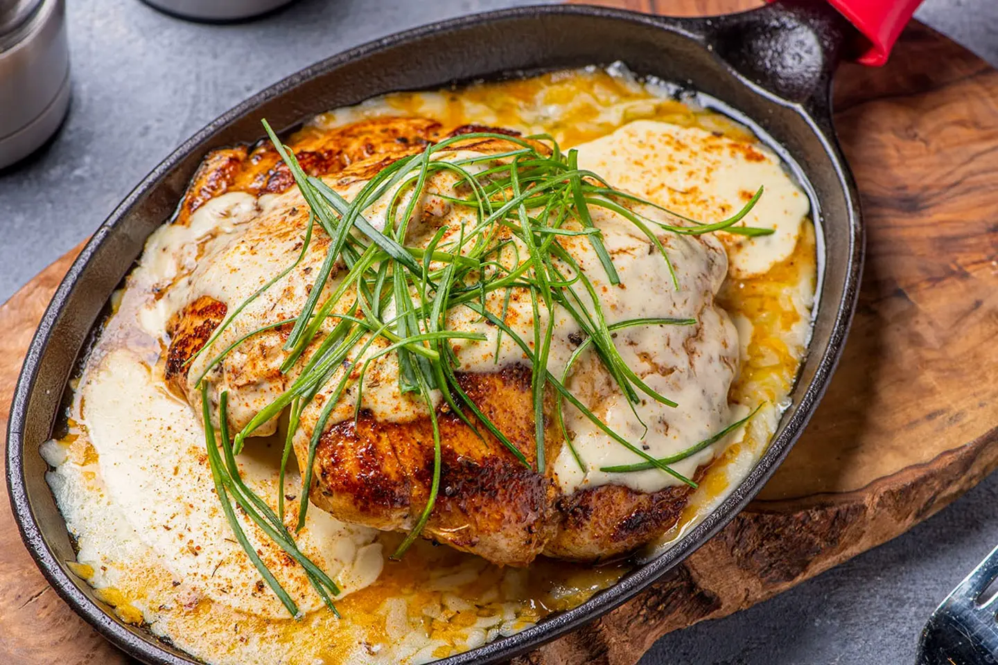 Skillet Chicken Gravy