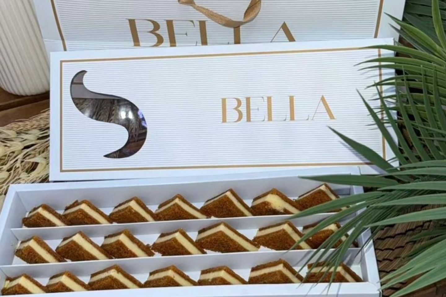 Bella Triangle