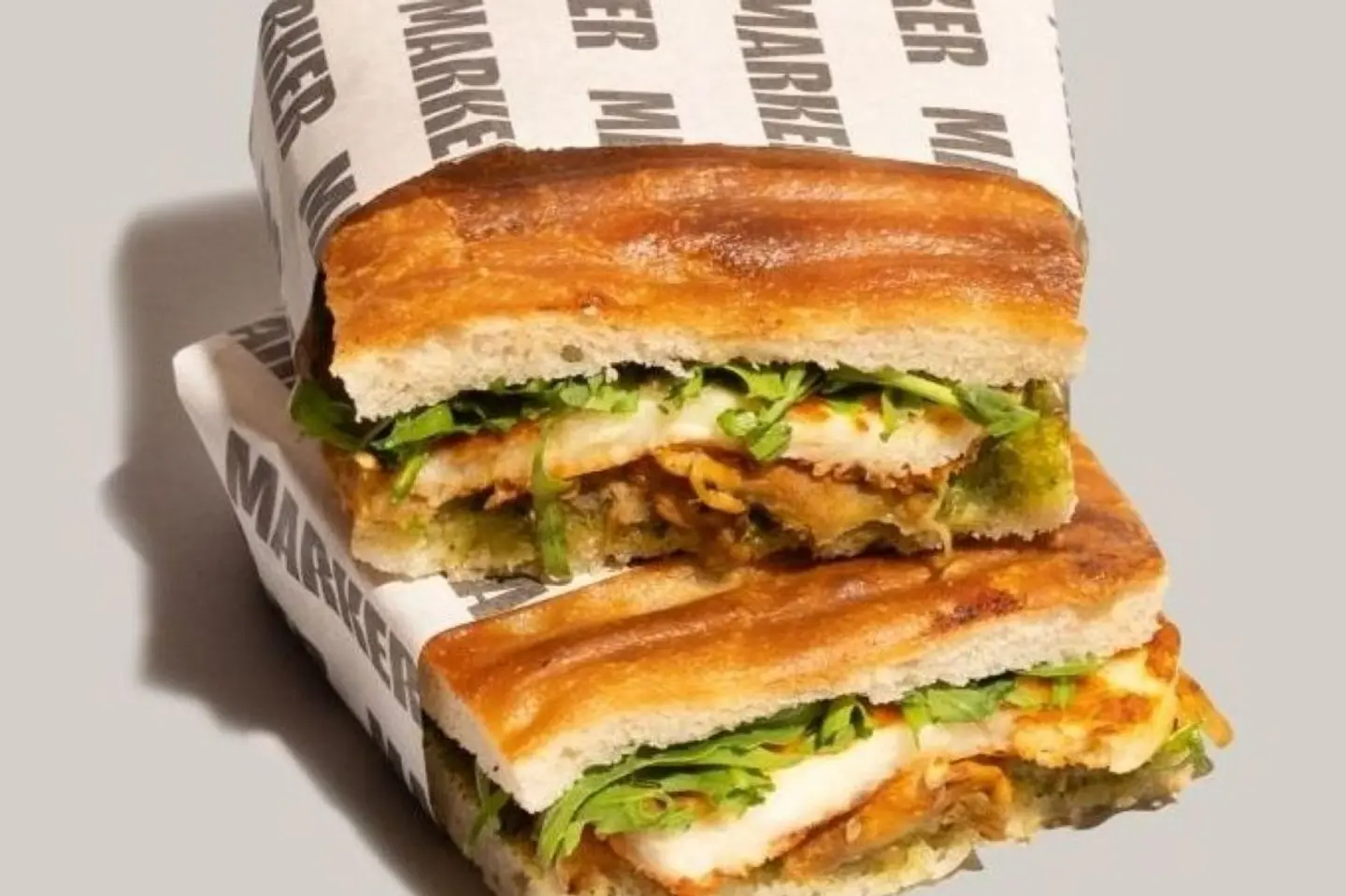 ساندويتش حلومي- باذنجان