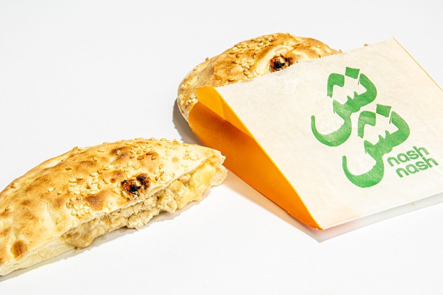 جبنة بالحلاوة الطحينية