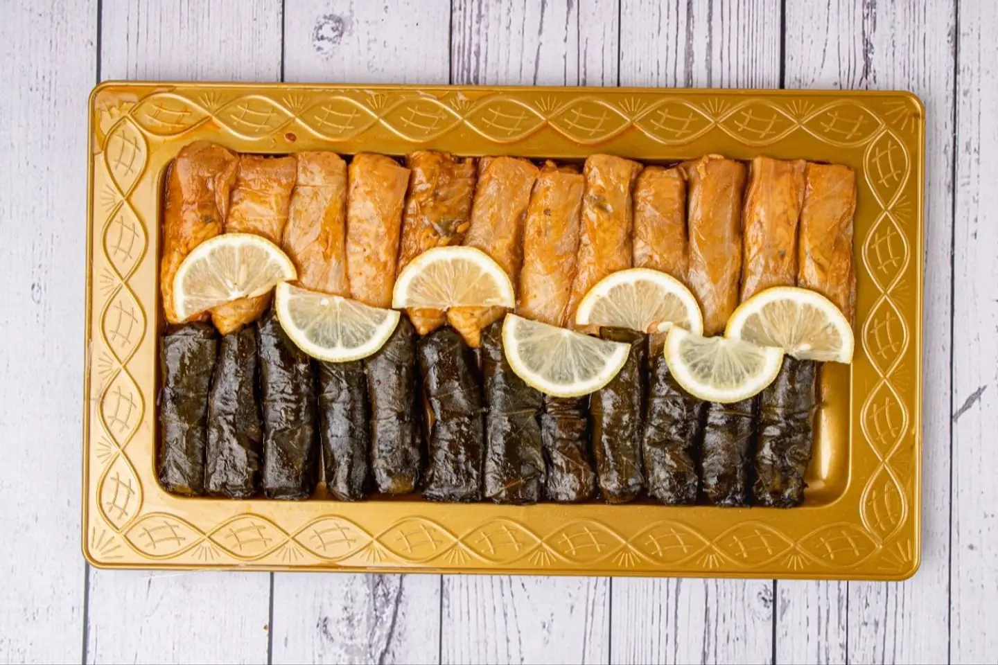 ورق عنب مشكل وسط