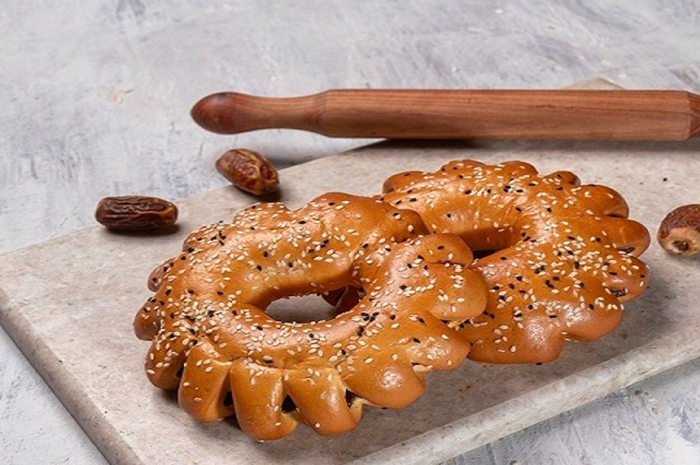 بريوش بالتمر