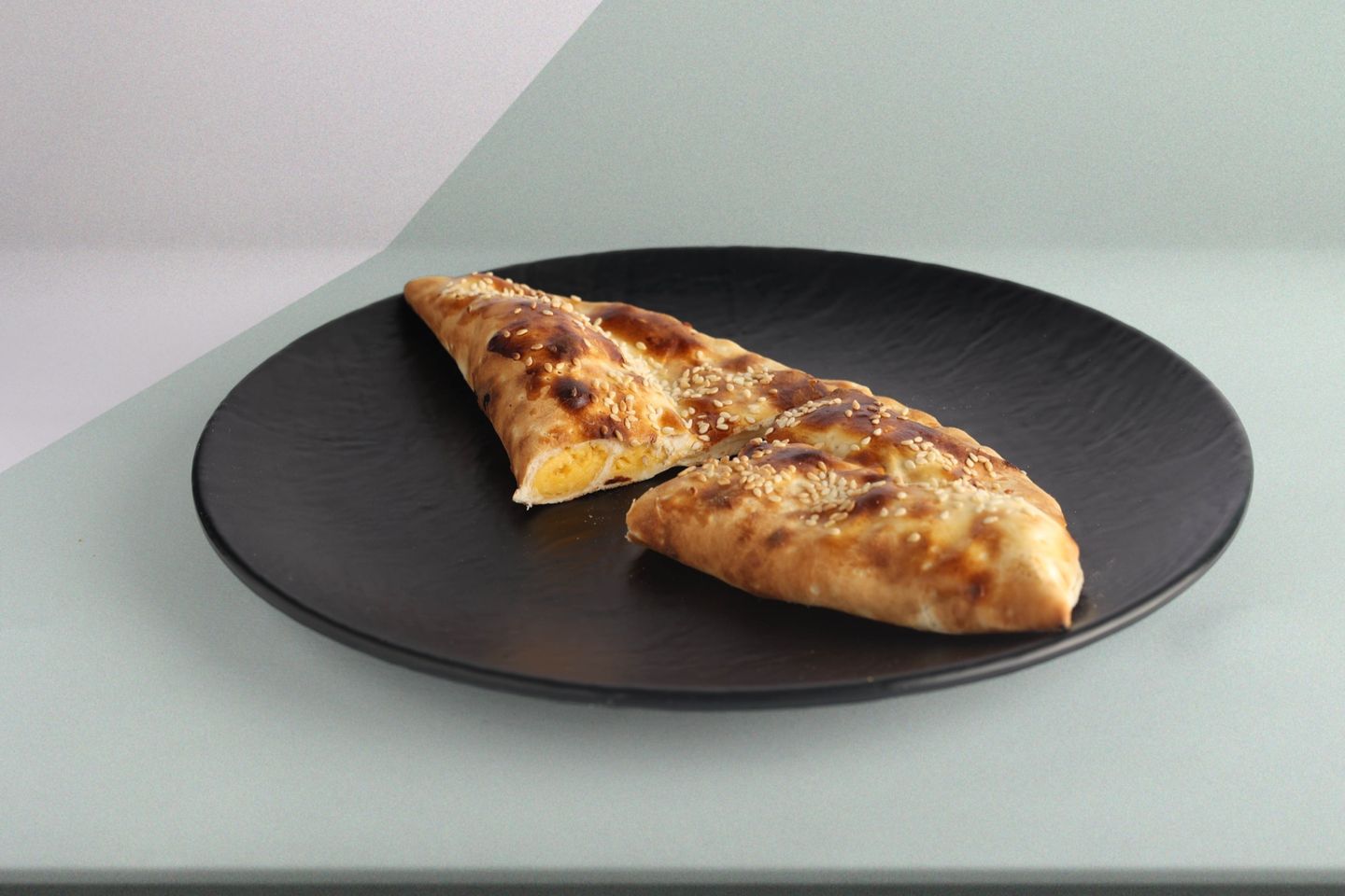 Manakish Xx Liquid Cheese