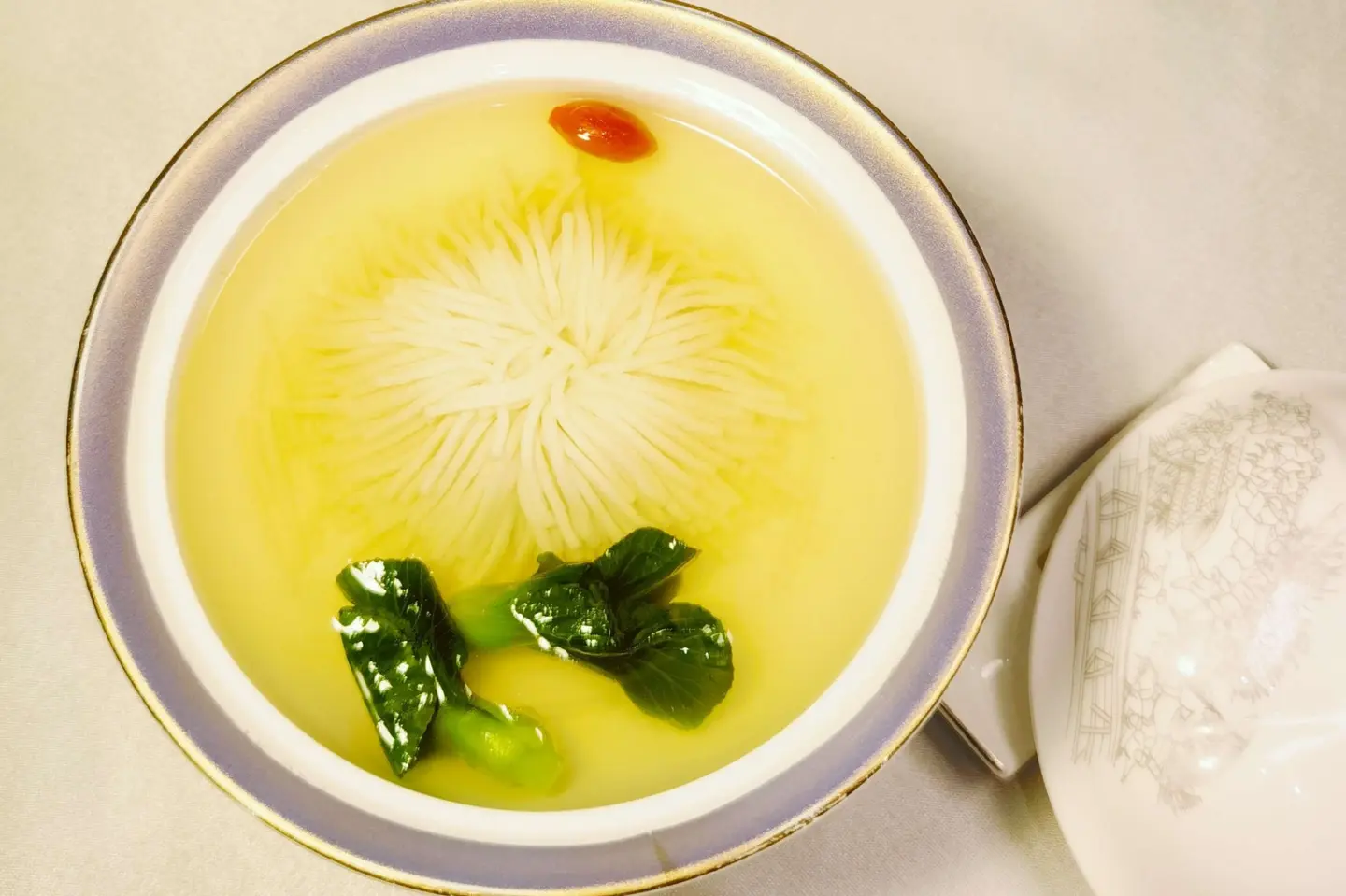 T4 Chrysanthemum Tofu Soup