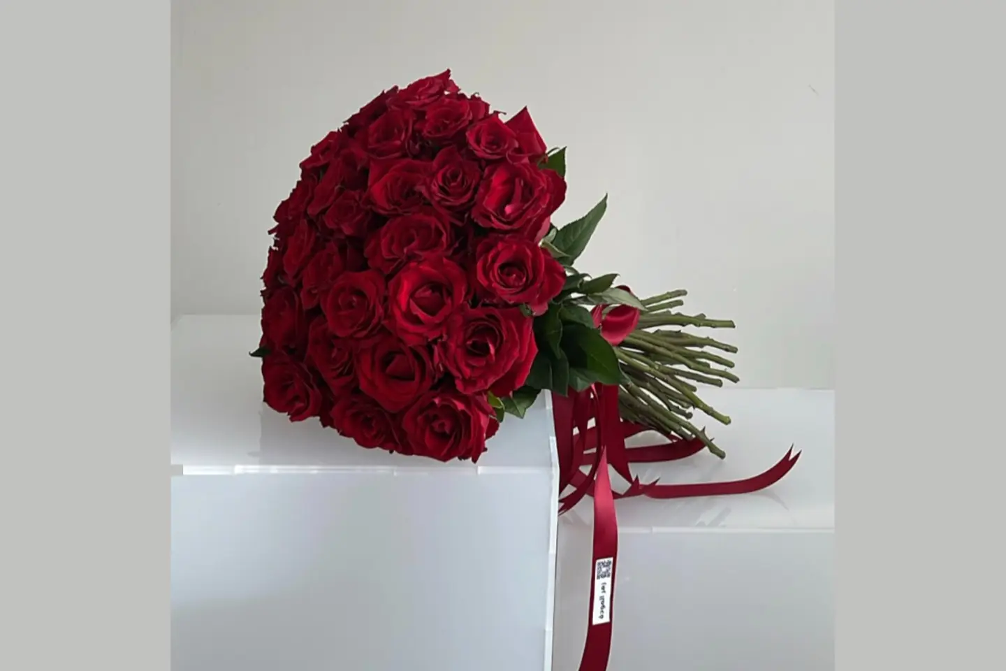 ٥٠ وردة جوري أحمر