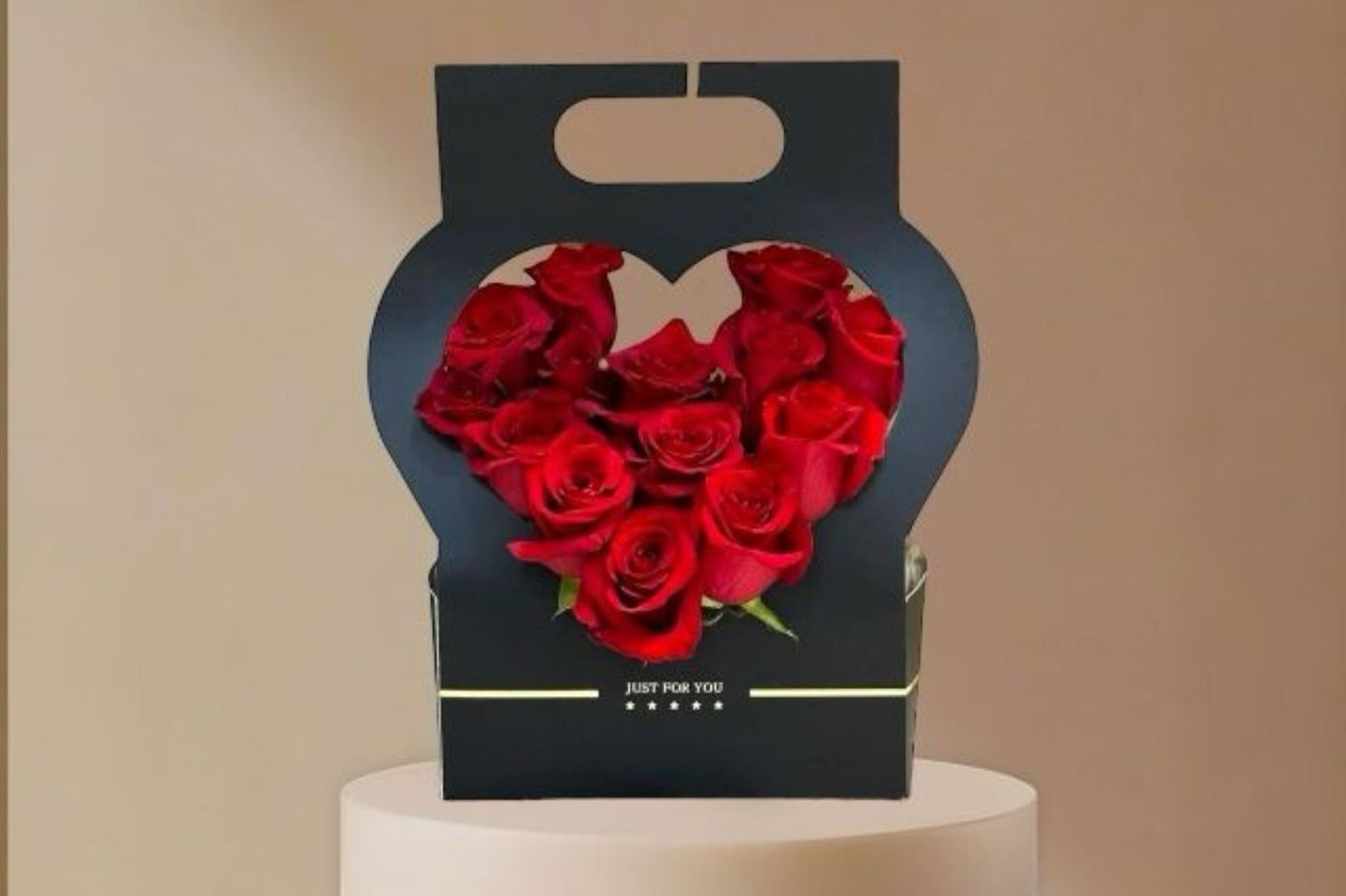 Valentine's Day   A Bag With Red Roses