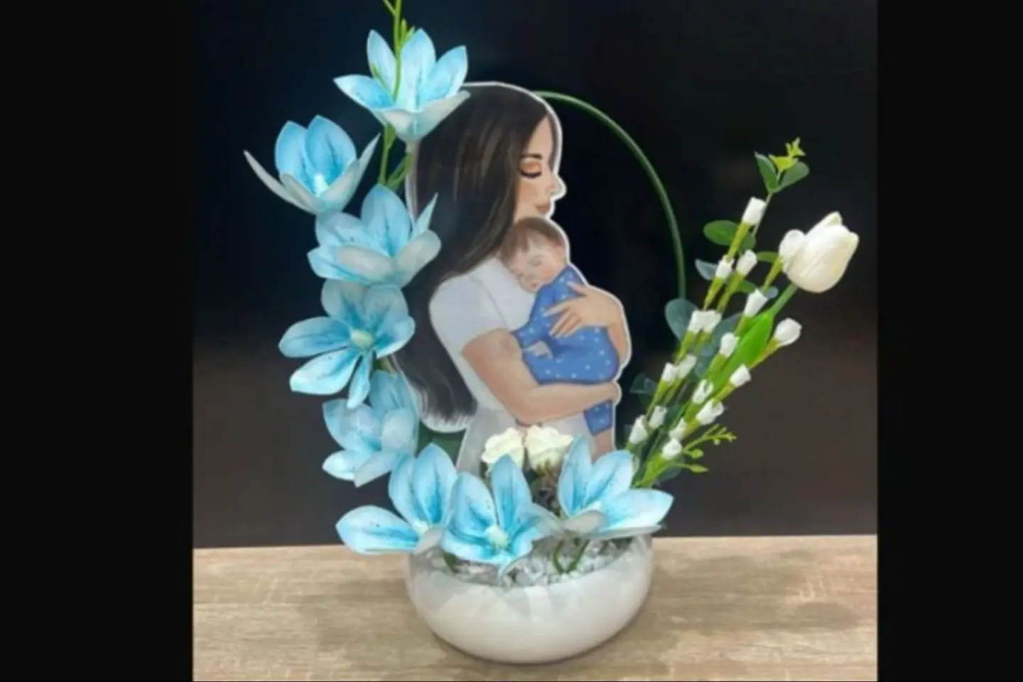 هدية مولود_ عطر الطفولة