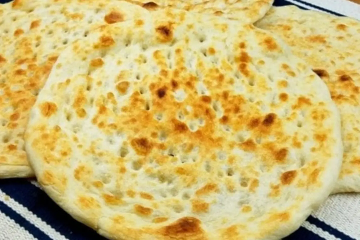 Cheese And Zaatar Tamees