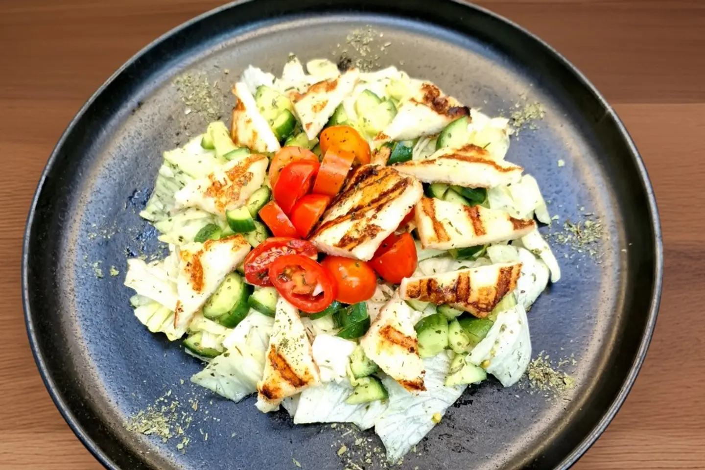 Griled Hallowmi Salad