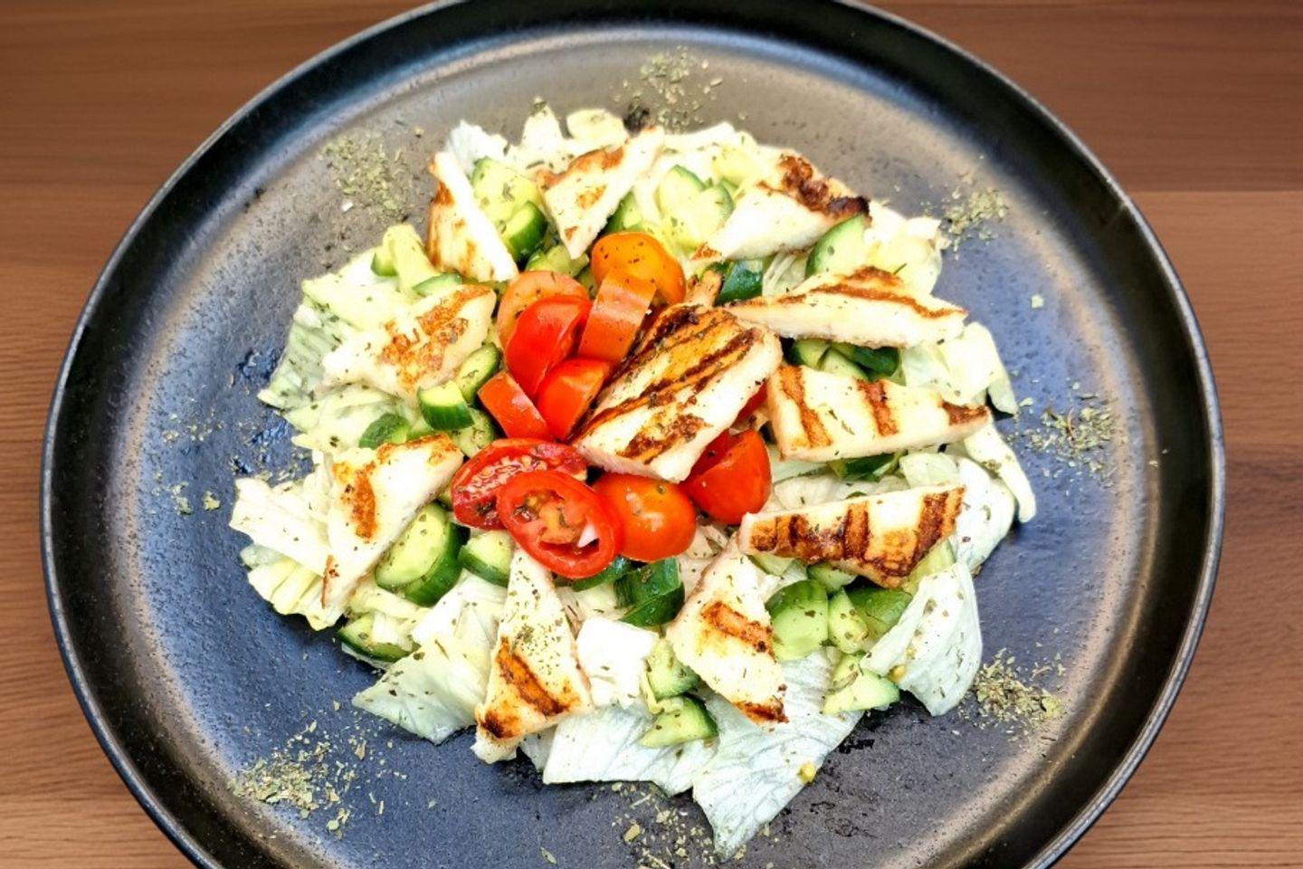Griled Hallowmi Salad