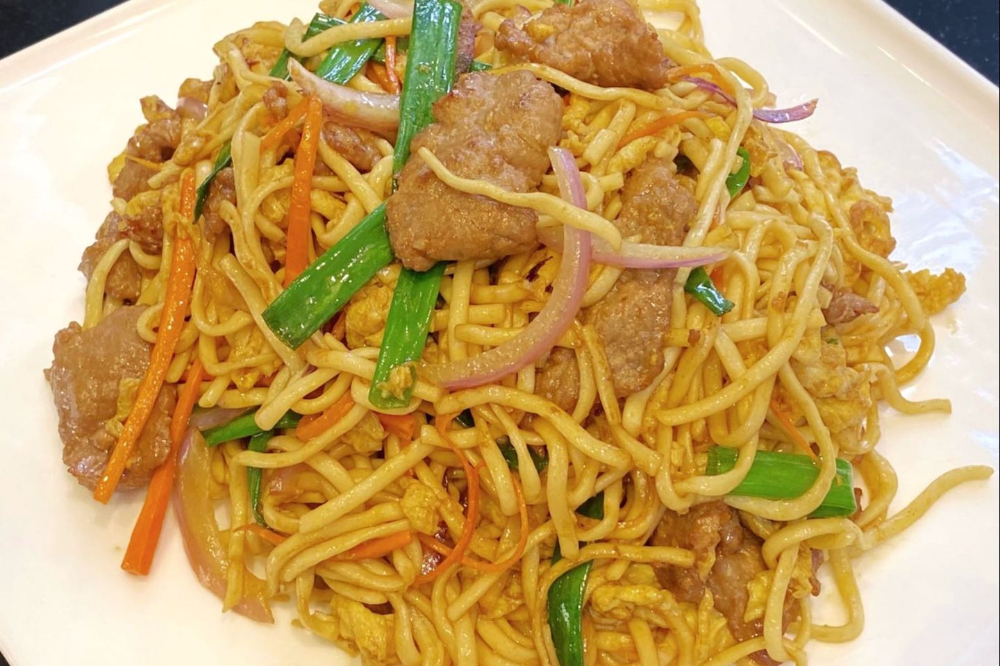 1902 Beef Chow Mein 牛肉炒面