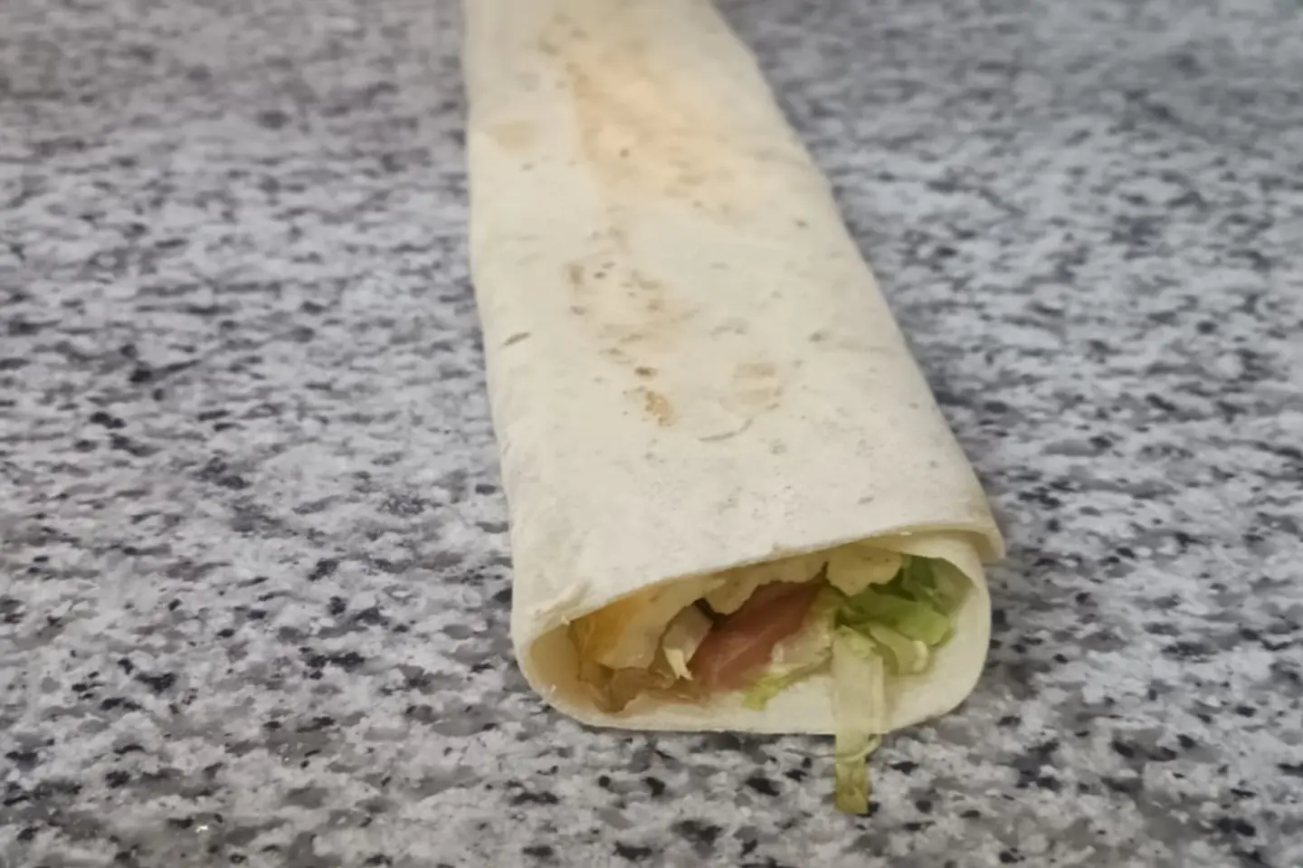 سندوتش حلوم