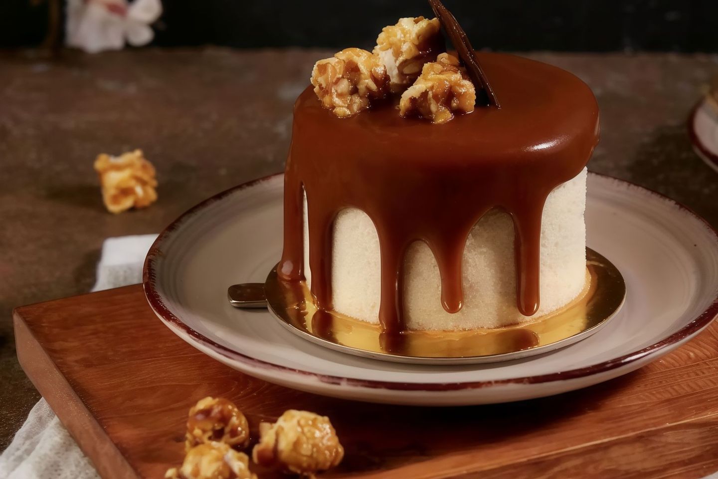 Salted Carmel Cake