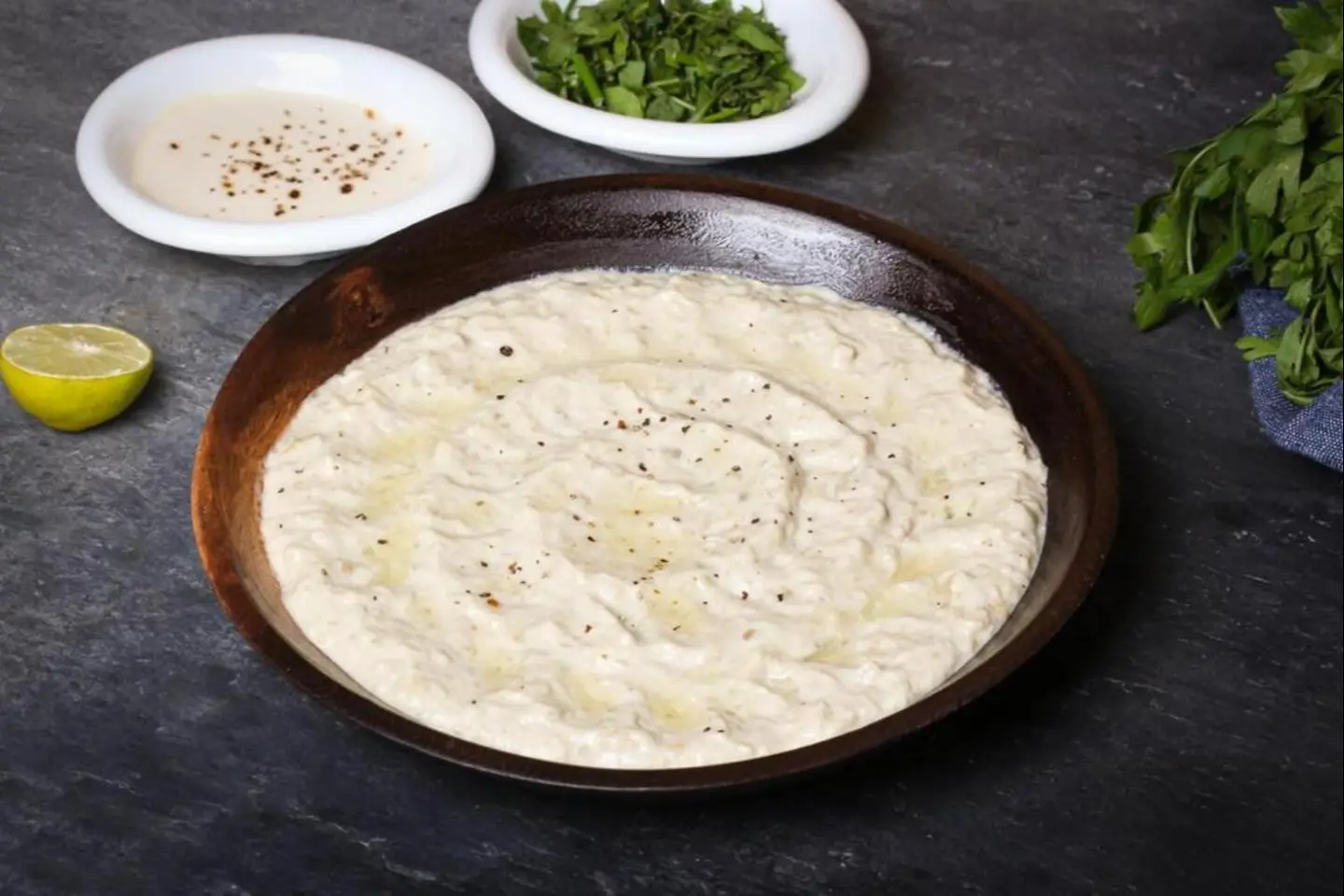 صحن متبل