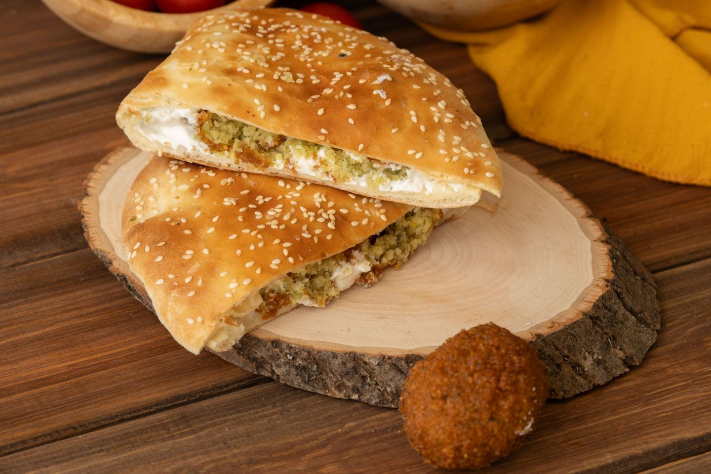 لبنة بالفلافل