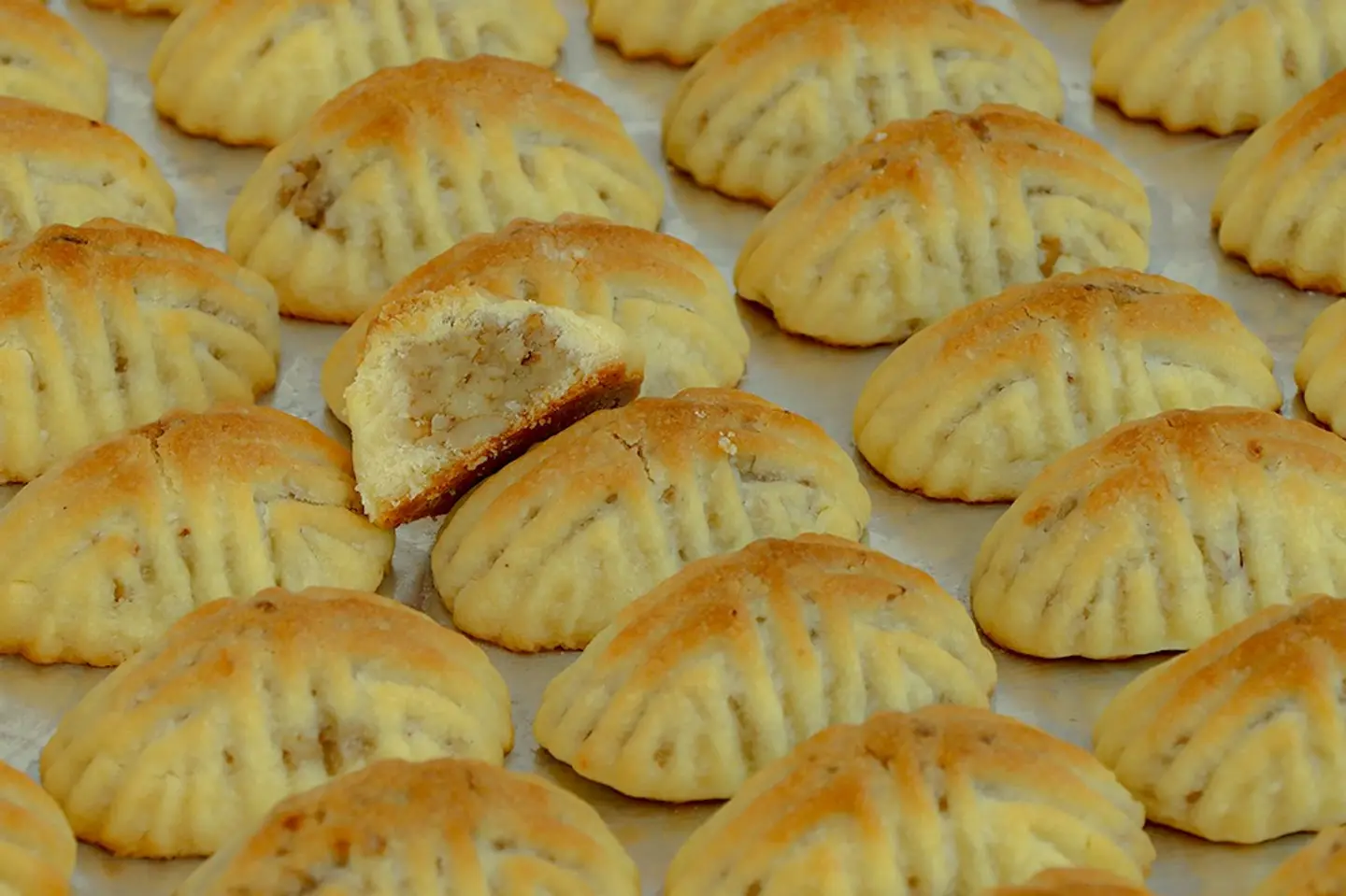 معمول جوز - نص كيلو
