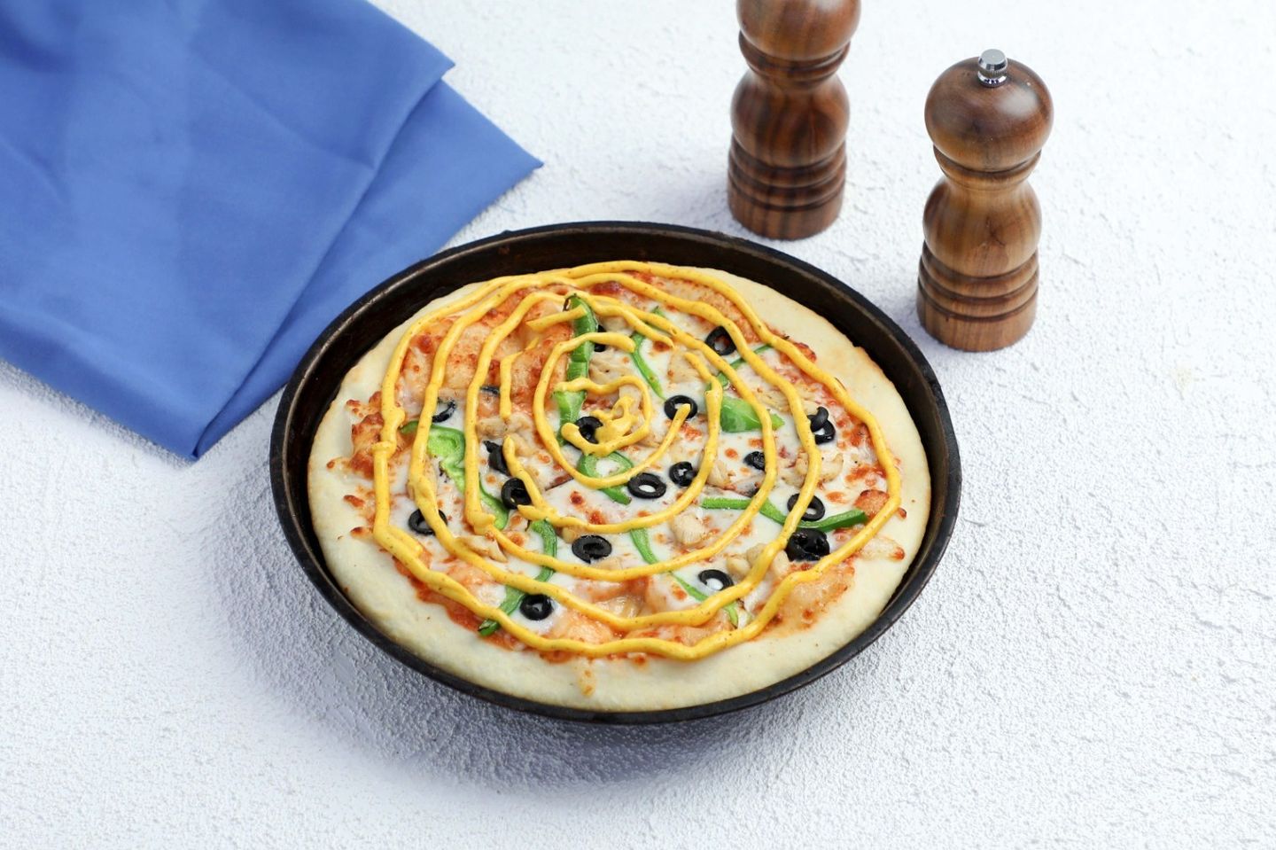 Large Chicken Pizza