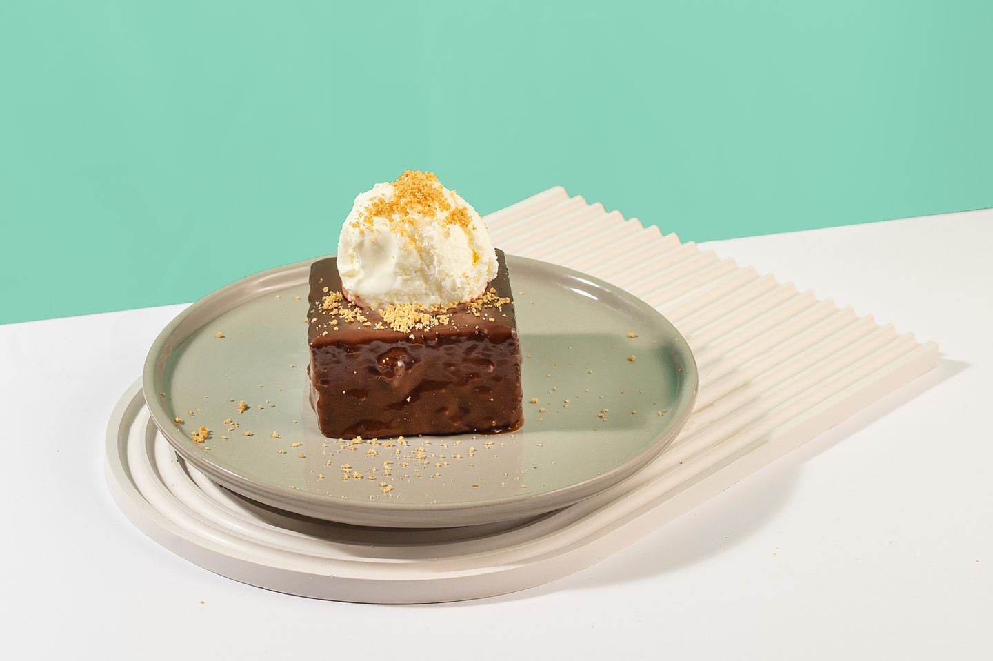 Signature Single Cake