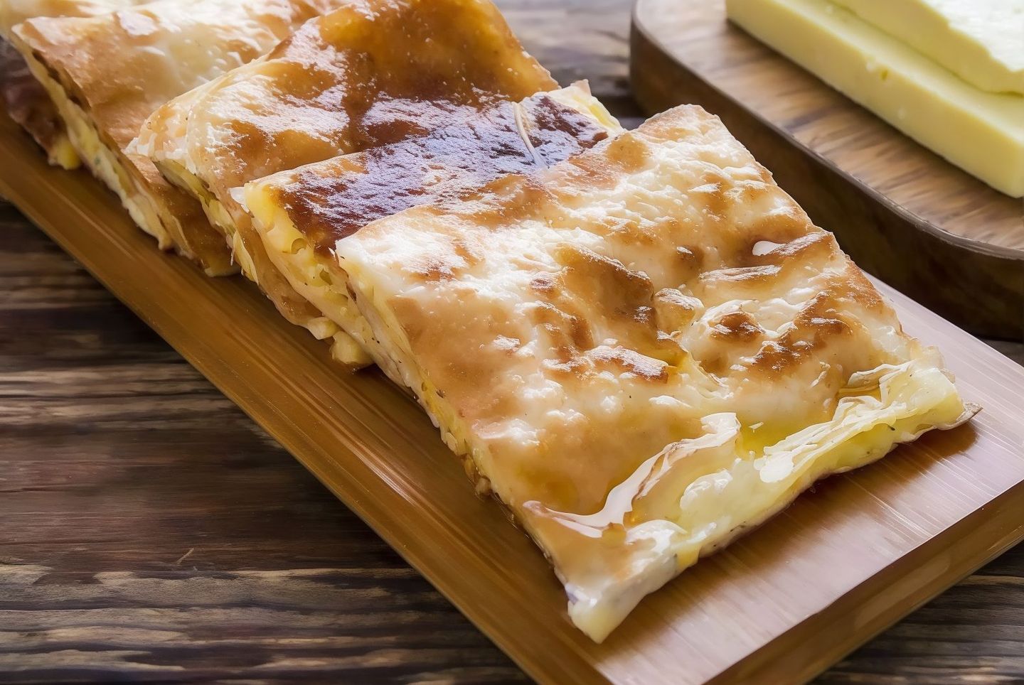 مطبق قشطة بالعسل