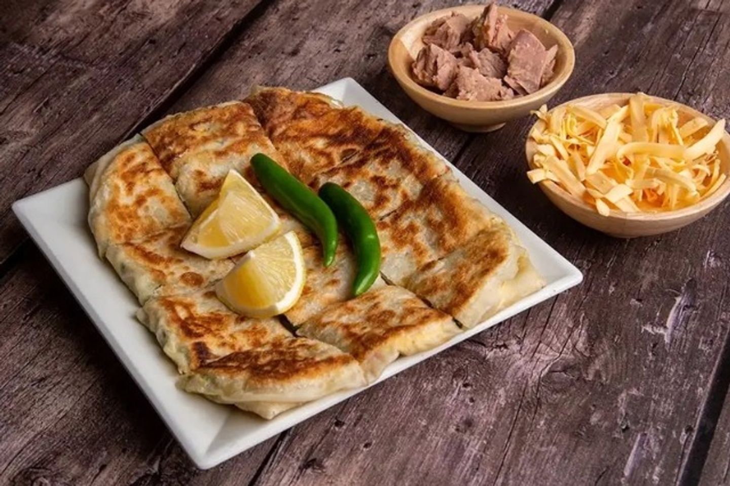مطبق تونه