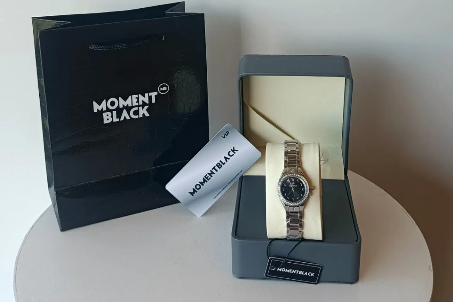 Girl Watch Brand Moment Black No 5