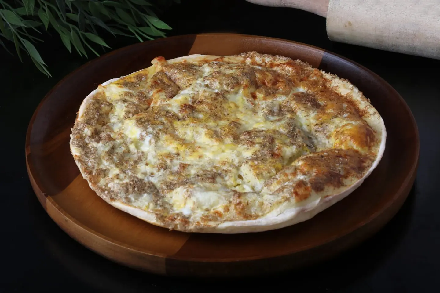 فطيره بيض بالزعتر بالجبن السائل