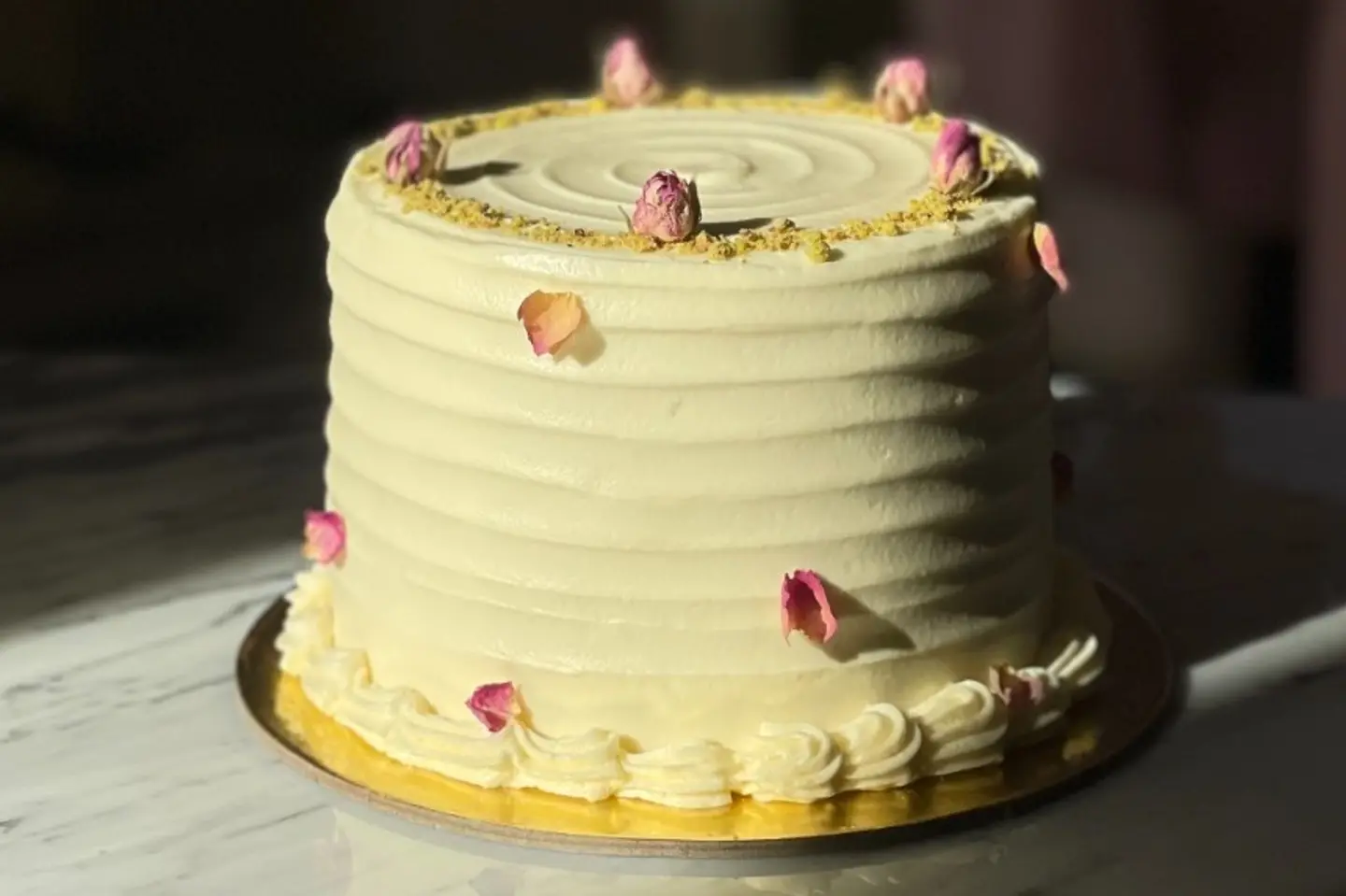 Medium Pistachio Cake