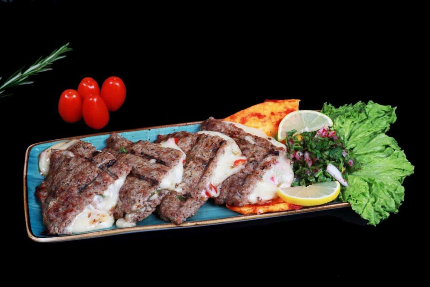 معجوئة لحم
