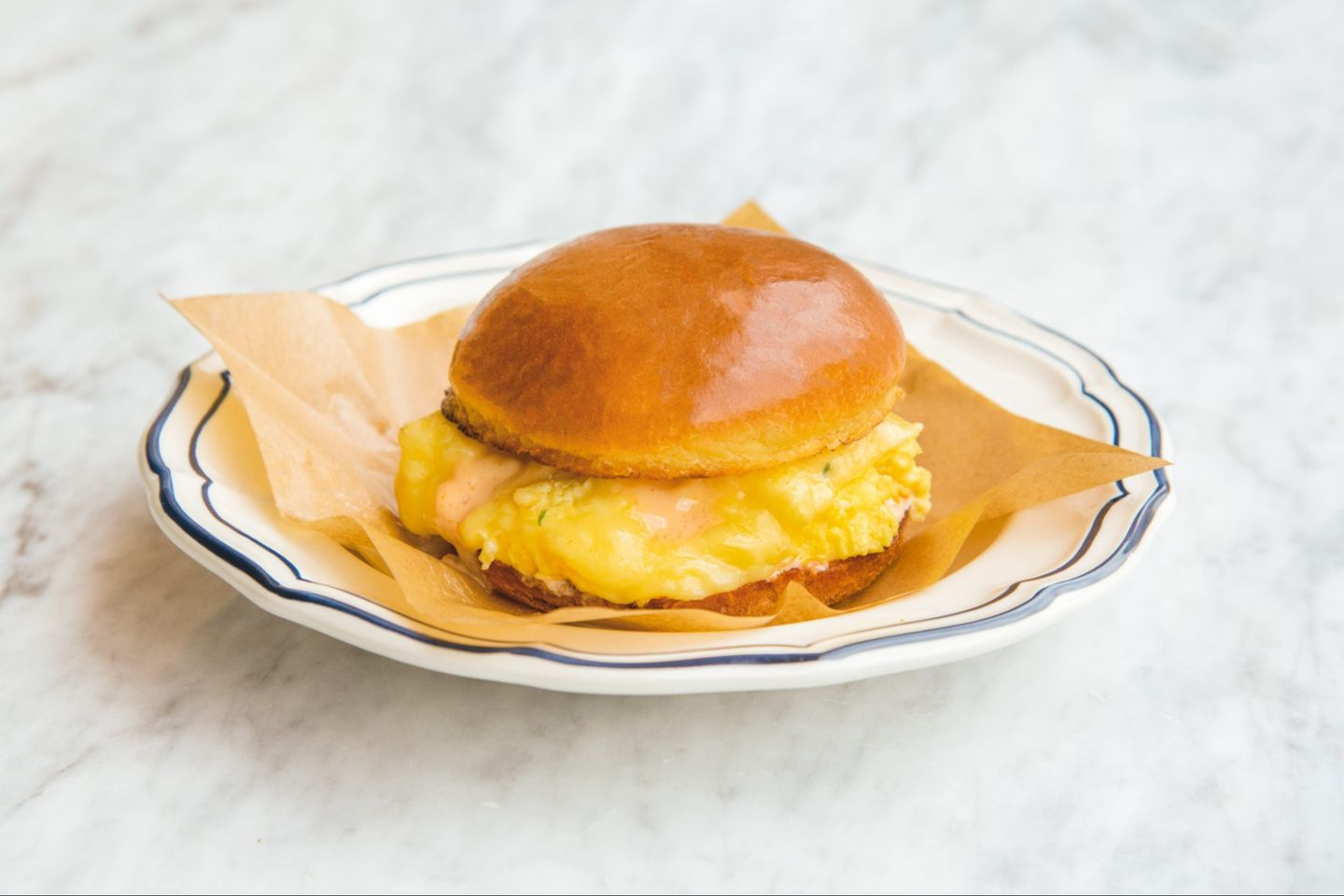 Scrambled Eggs With Brioche Bread