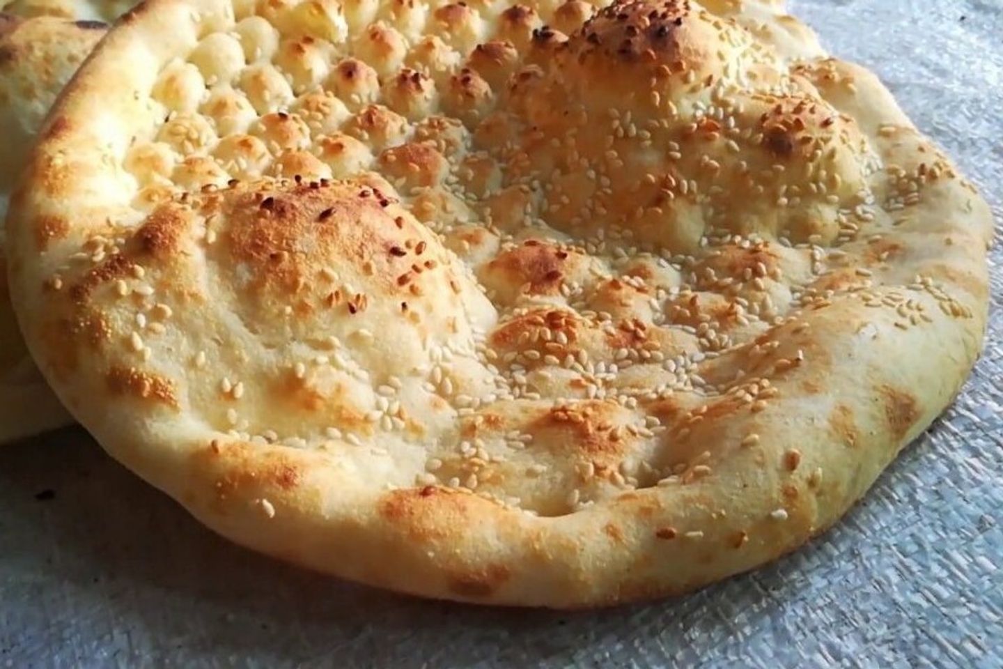 نان عادي