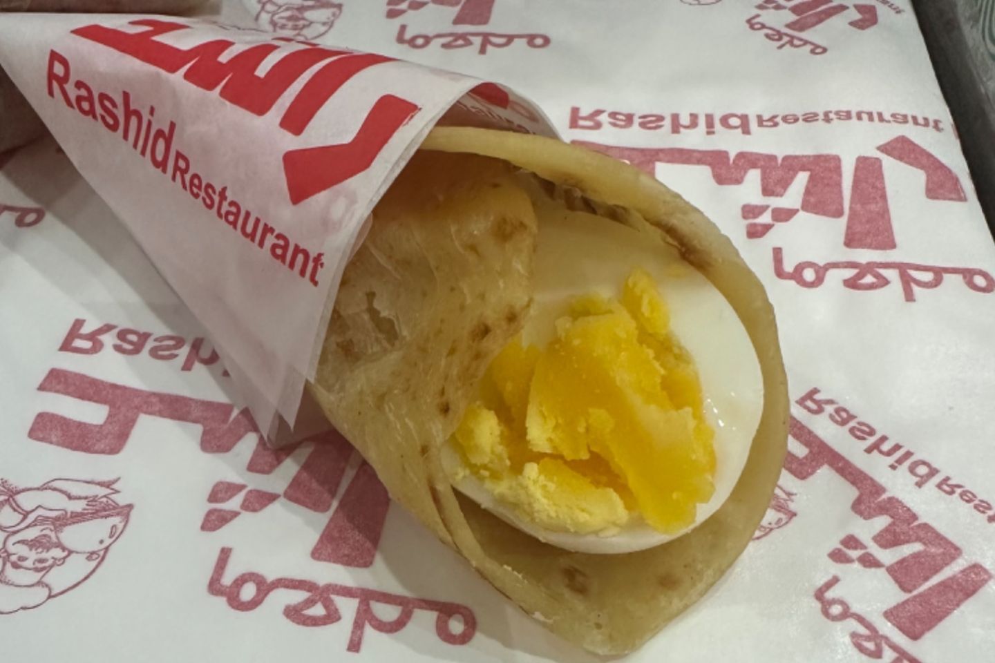 بىض مسلوق مح جبن بطاط ملح