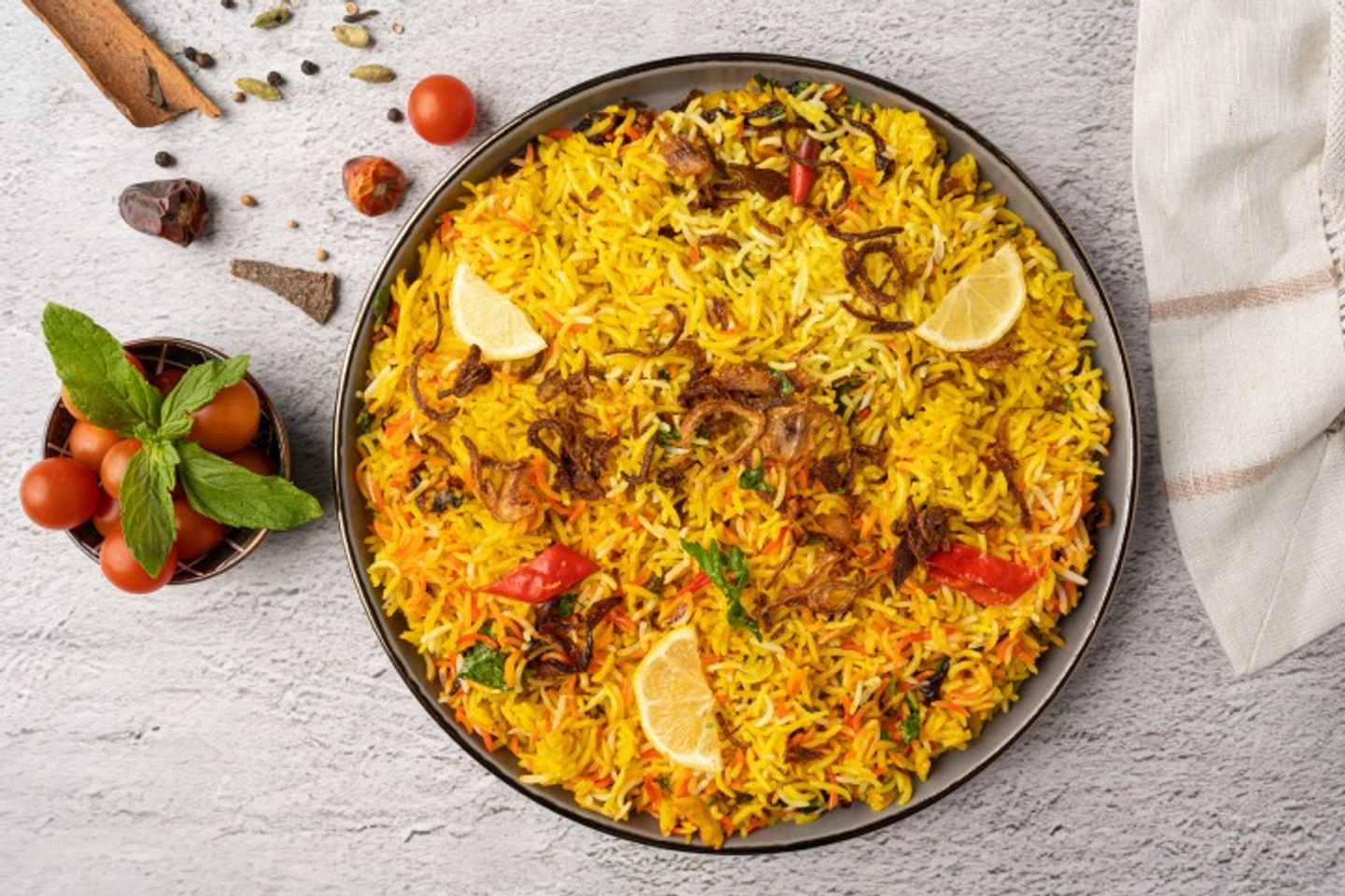 دجاج برياني مع رز - حبة