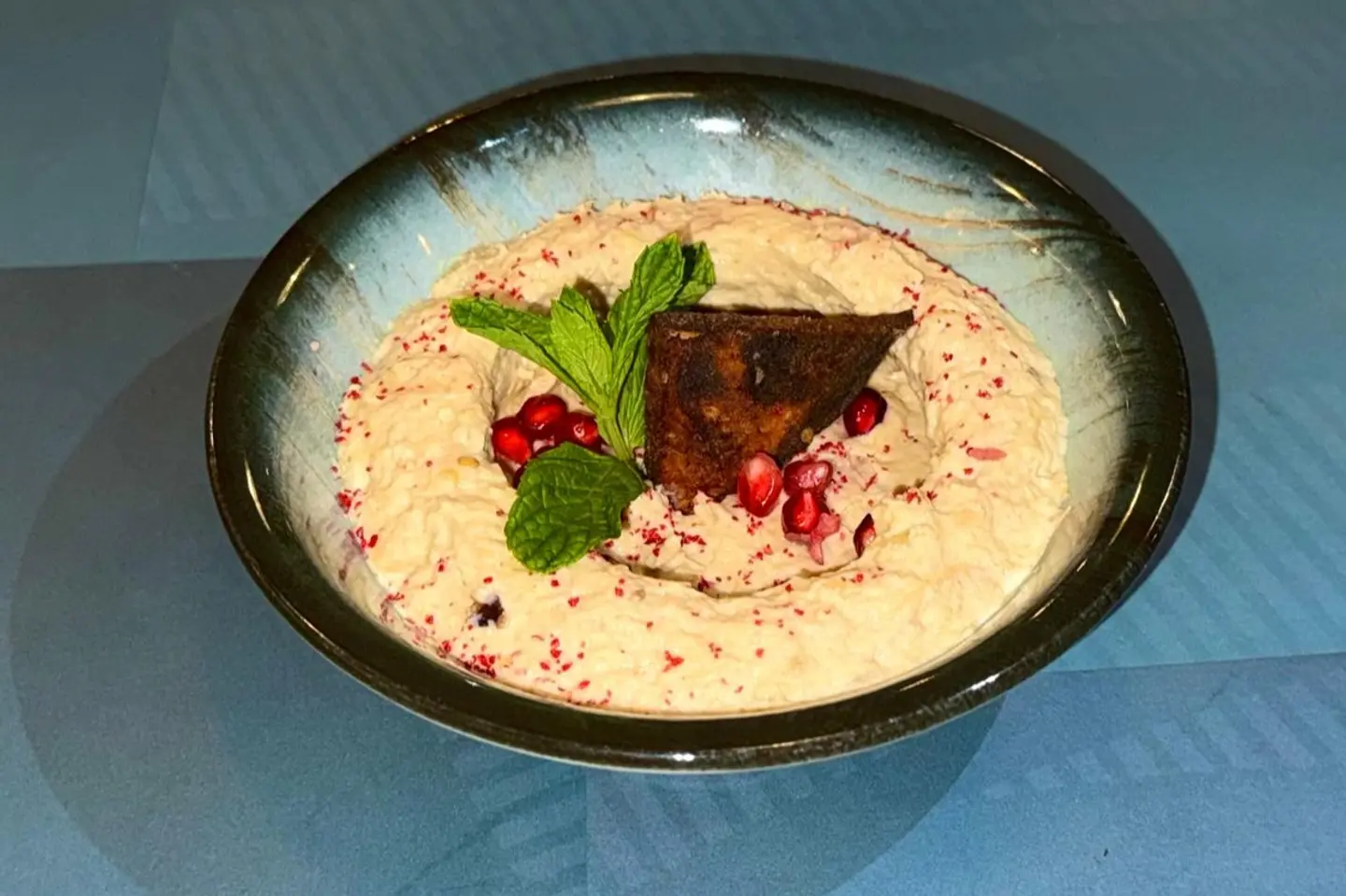 متبل باذنجان بالرمان