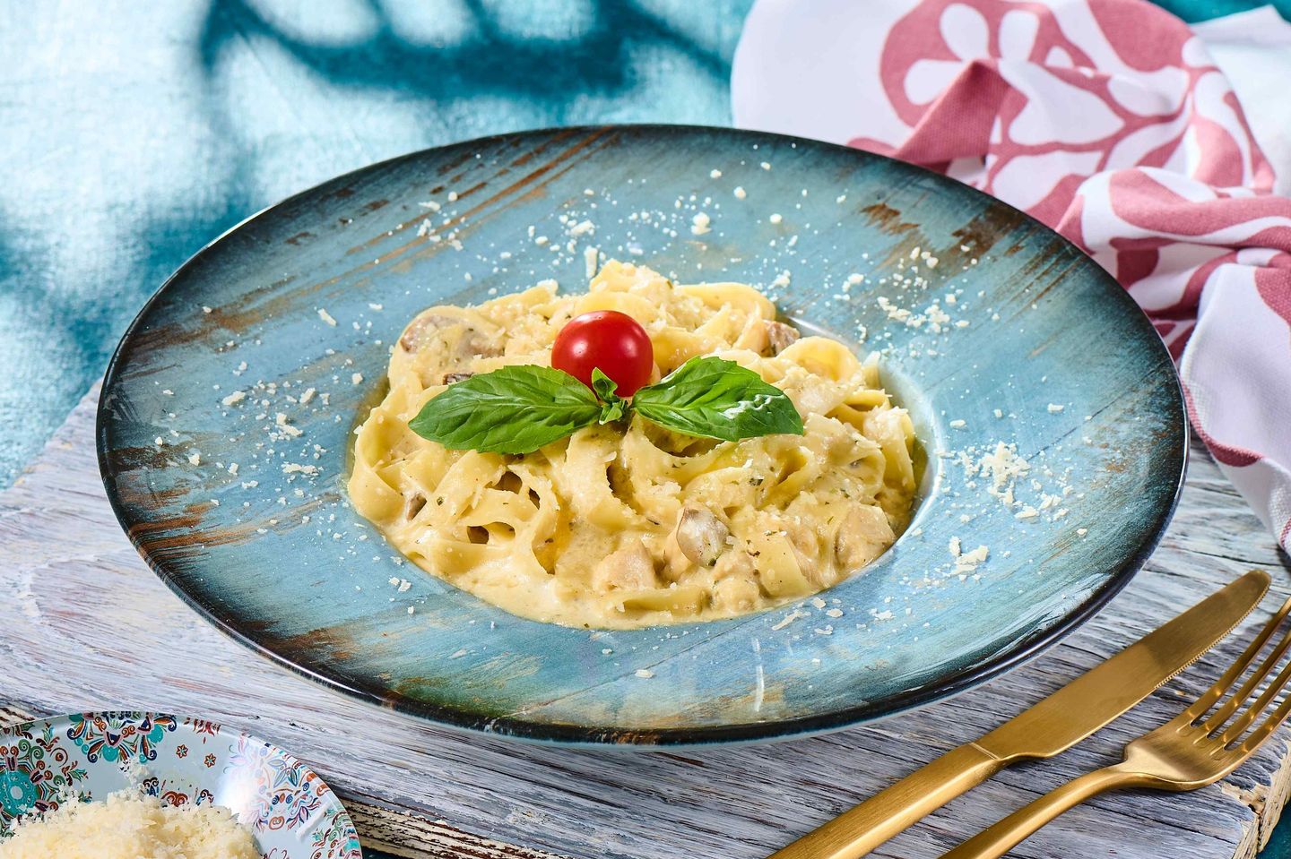 Chicken Fettuccine Alfredo