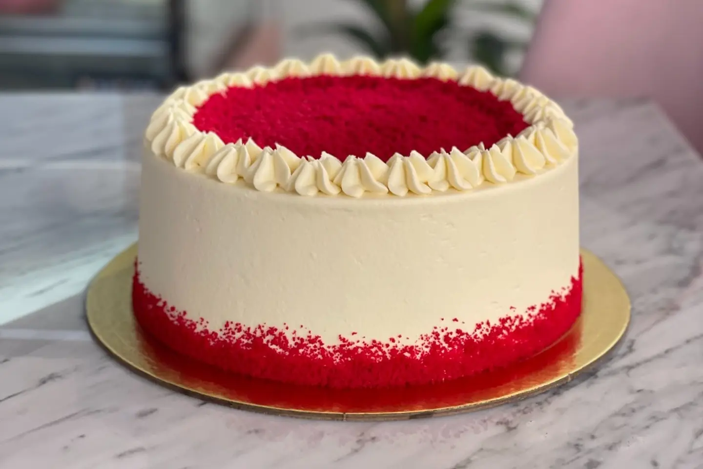 Large Red Velvet Cake