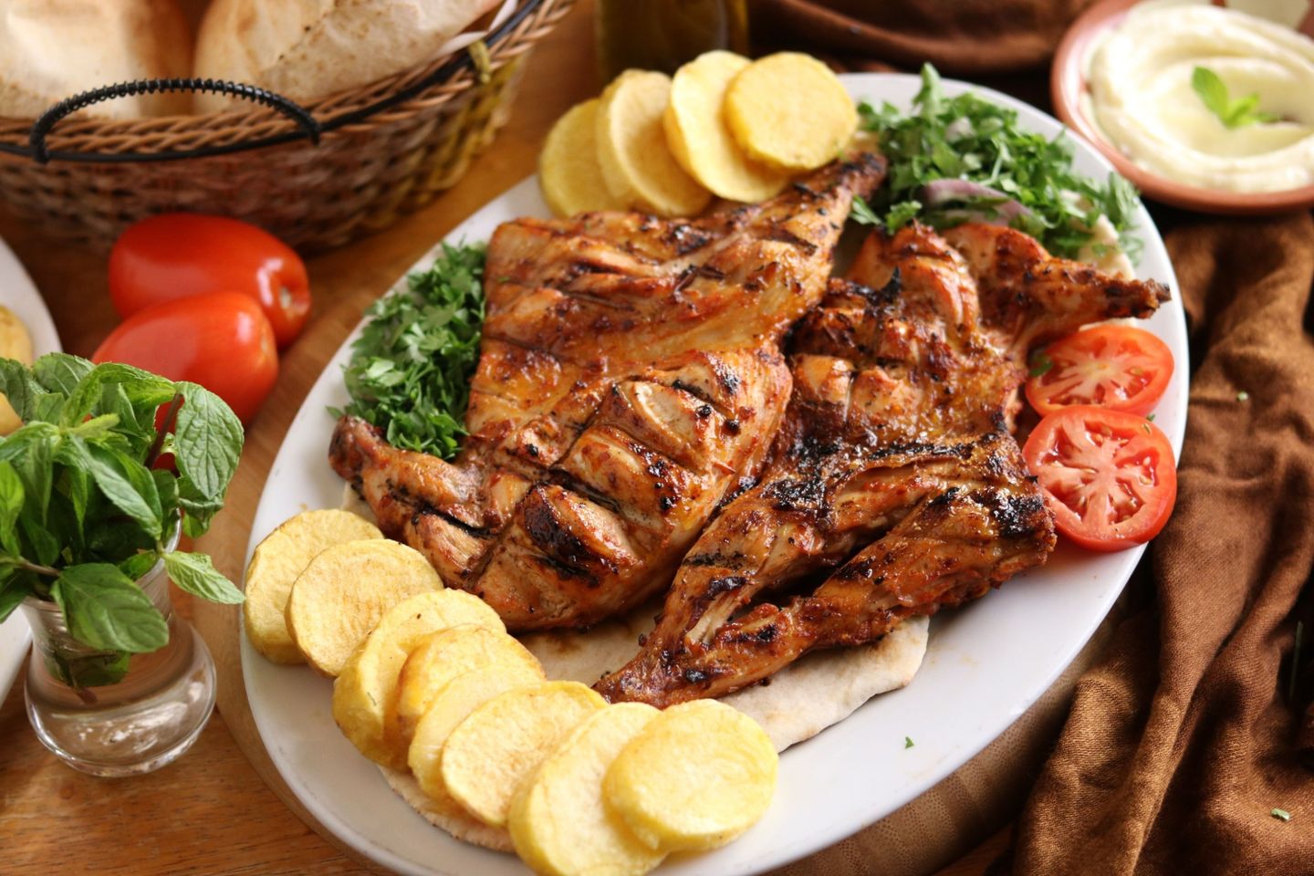 نص فروج مشوي مسحب