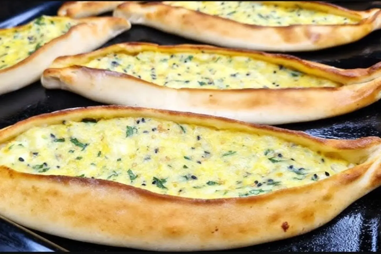 فطيرة جبن عكاوي