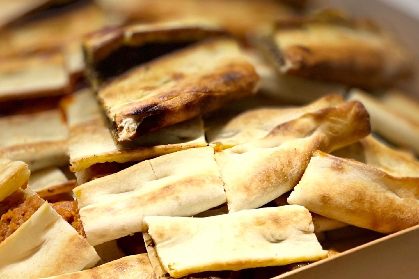 صحن فطاير مشكل وسط