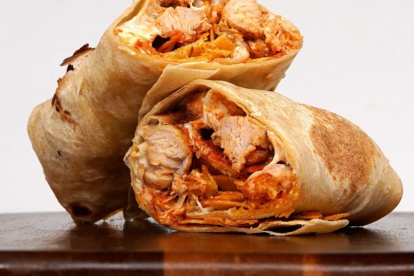 جباتي دجاج مع شبس عمان