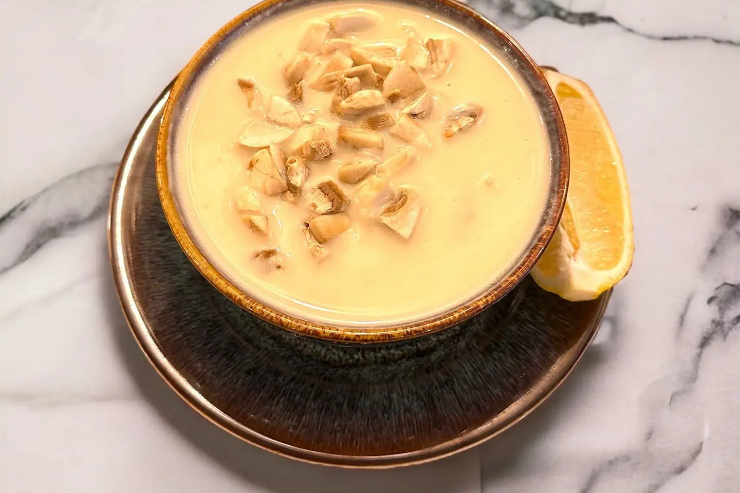شوربة بحرية بالكريمة