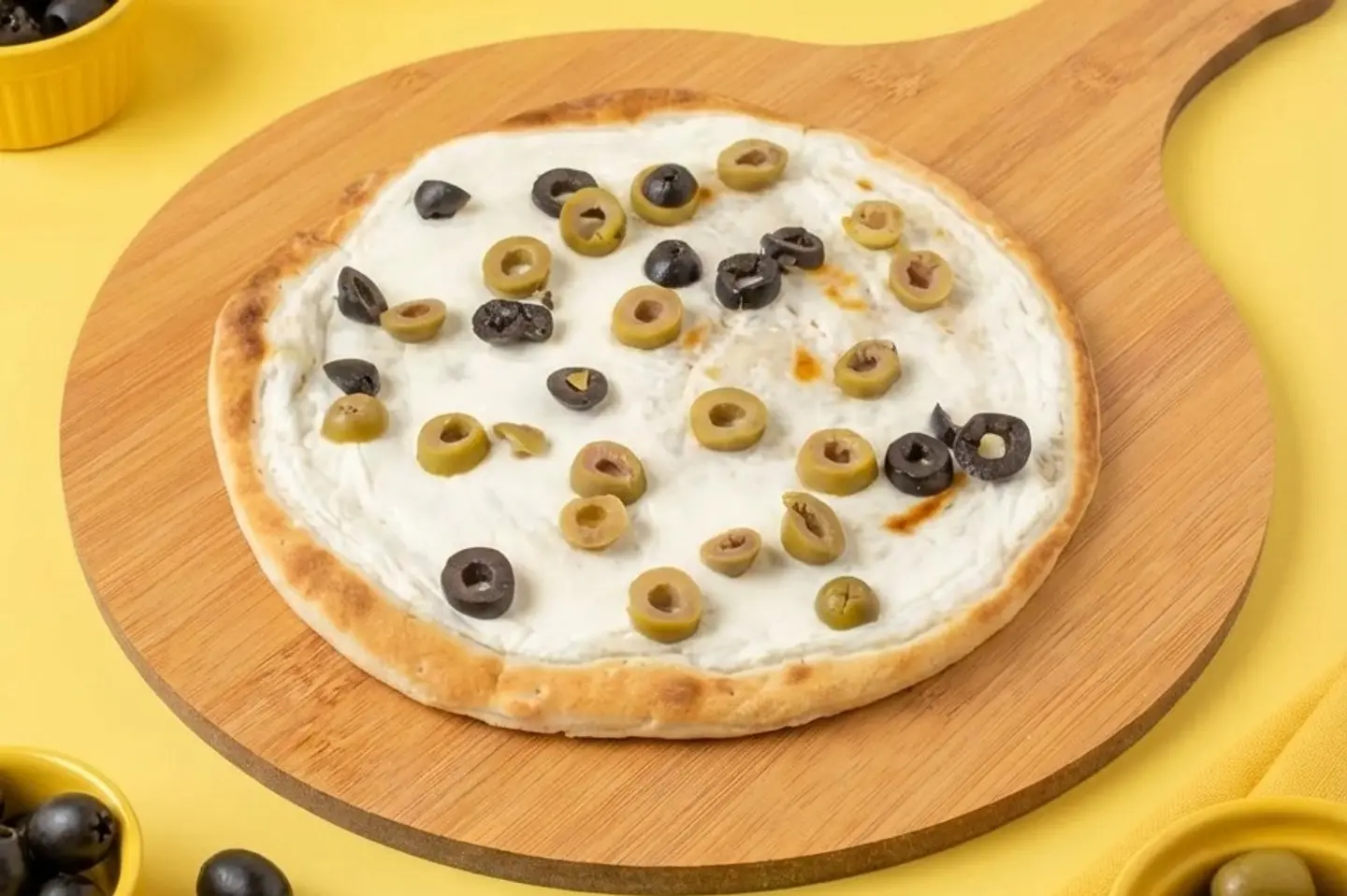 زيتون مع جبنة