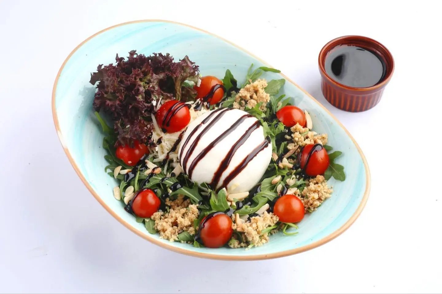 سلطة البوراتا