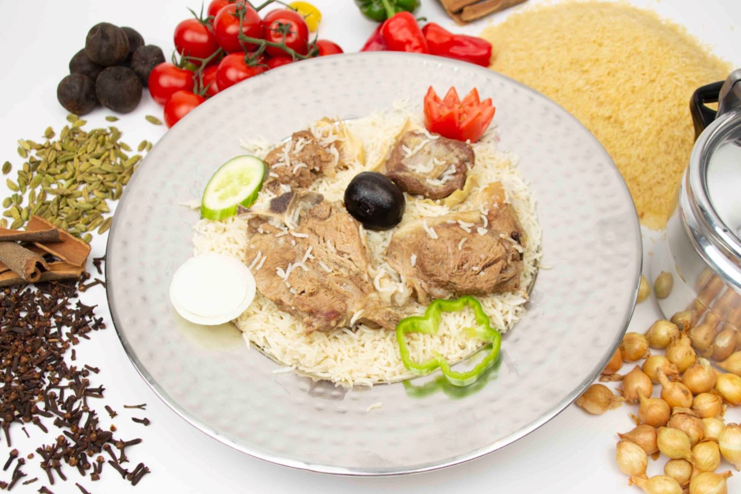 نفر حاشي كاتم ابيض