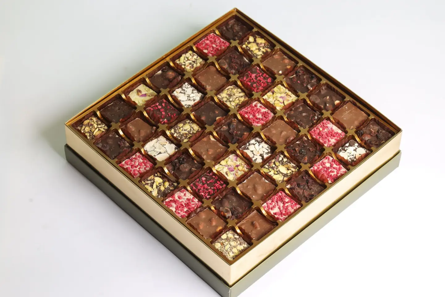 علبة موزايك شوكولاته