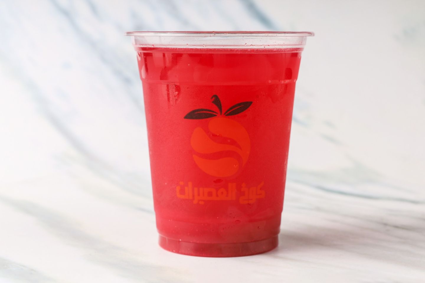 تفاح أحمر